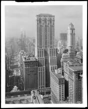 East 42nd Street. Lincoln Building.