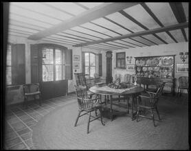 154 East 63rd Street. Sterner residence, dining room.