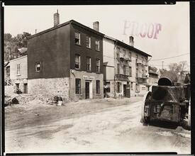 Ewen Avenue, no. 2565