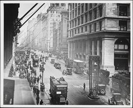 [5th Avenue and 34th Street.]