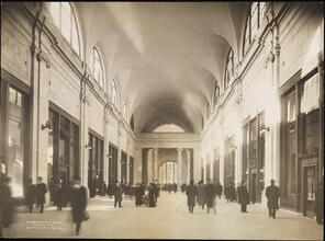 [Interior of Pennsylvania Station.]