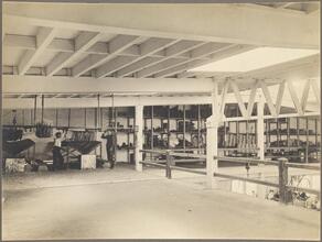 [Workers in a Brooklyn Rapid Transit machine shop.]