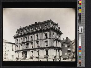 [34th Street and 5th Avenue.]