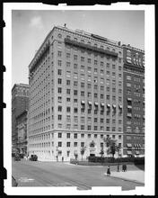 1040 Park Avenue. General exterior, apartment building.