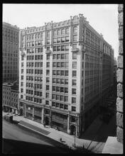 31st Street and 4th Avenue. White House Building.