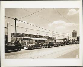 Corona, Queens. Junction Boulevard and Roosevelt Avenue. King Kullen store and general view along block