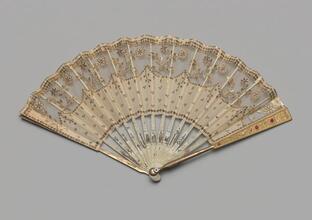 Folding fan of spangled silk and ormolu