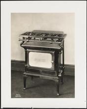"Peerless" gas range