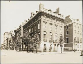 [Park Avenue and East 68th Street.]