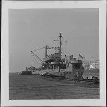 [U.S.N.S. "LST 325".]