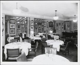 [Bar in the men's grill at the Lotos Club.]