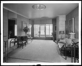 81st Street and East End Avenue. Riversedge House, lobby.