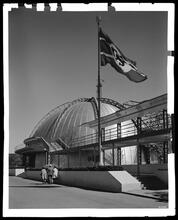 New York Worlds Fair, U.S. Steel Building, exterior upright view.