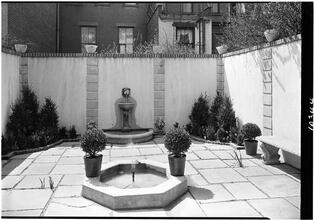 Mrs. Edgar Leonard [residence], 142 East 62nd Street, NYC. Lower garden.