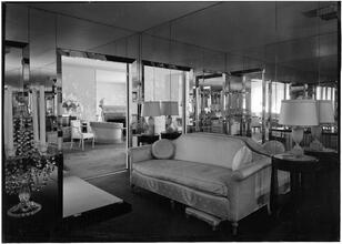 Residence of Mrs. Radcliffe Romeyn, 25 East End Avenue.