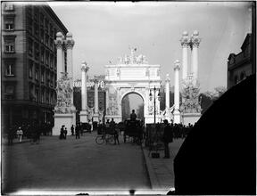 Dewey's Arch