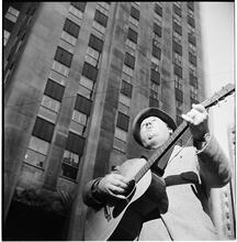 Burl Ives [Burl Ives performing.]