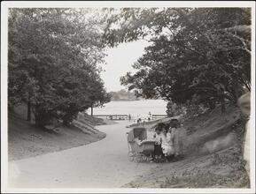 [Carl Schurz Park.]
