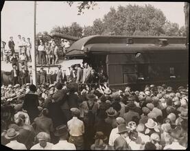 [Al Smith at a presidential campaign stop in Nebraska.]