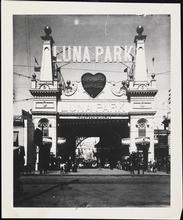 [Luna Park.]