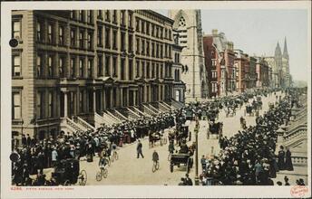Fifth Avenue.  New York.