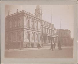 [City Hall.]