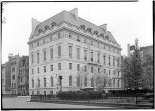 Union Club, 69th Street and Park Avenue, NYC. Exterior.