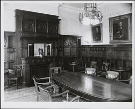 [The director's room on the third floor of the Lotos Club.]