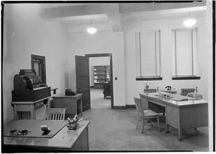Brooklyn Law School. Bursar's office.