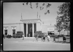 New York Worlds Fair, Y.M.C.A. exterior.