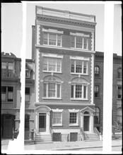 Martin Houses East. [122-124 East 38th Street.]