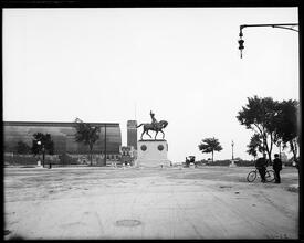General Slocum Monument.