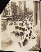 [5th Avenue and 42nd Street.]