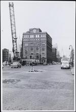 [Third Avenue El, northward from 5th Street.]