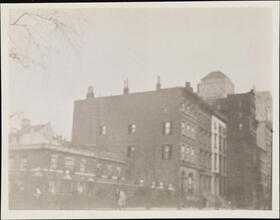 [5th Avenue, Washington Square Park to 8th Street.]