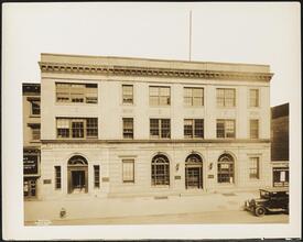 47 Willoughby Street at Jay Street. Midwood Trust Co. and Home Title Insurance Company