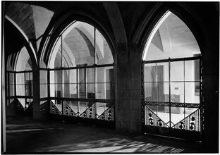 Church of the Heavenly Rest. Gates against light horizontal.
