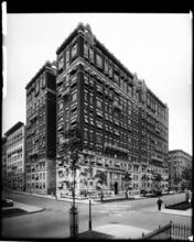 Bennington Corners, 801 West End Avenue