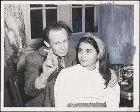 [David Licht with child actress.]