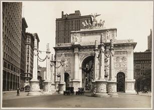 [Victory Arch at Madison Square.]