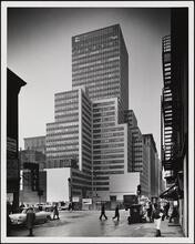 [Lexington Avenue, east side, 46th Street to 47th Street.]