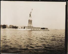[The Statue of Liberty.]