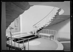 Cosmopolitan Club. Entrance hall II horizontal.