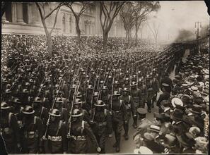 [Parade of the famous First Division on Fifth Avenue.]