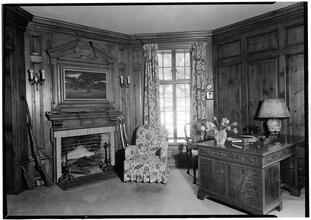 W. E. Ditmars [residence]. Library.