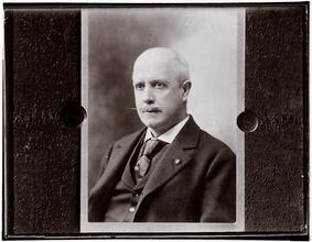Col. Geo. E. Waring, Jr. He "put a man instead of a voter behind every broom" and cleaned New York.