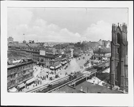 [Street Scenes, Broadway & Around Herald Square 34th Street.]