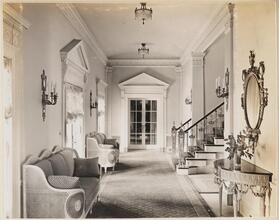 Residence of H. A. Tremaine, Cleveland. O. Main hall