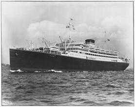 [Broadside View of an Unidentified Ship.]