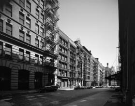 [North side of Franklin Street between Hudson and Varick Streets.]